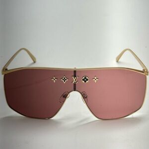 New Louis Vuitton Women's Sunglasses with Gold Frame and Pink Lenses LV glasses